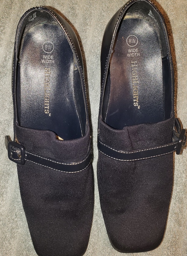 💚2/$10💚Nice Navy work shoes with heels